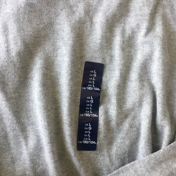 NWT GAP V NECK SWEATER LARGE - Picture 4 of 4